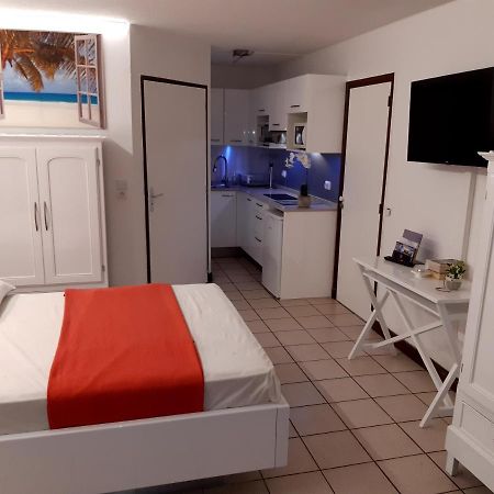 Апартаменты Studio Climatise - Piscine-Plage - 1 A 2 Personnes Сент-Анн Экстерьер фото